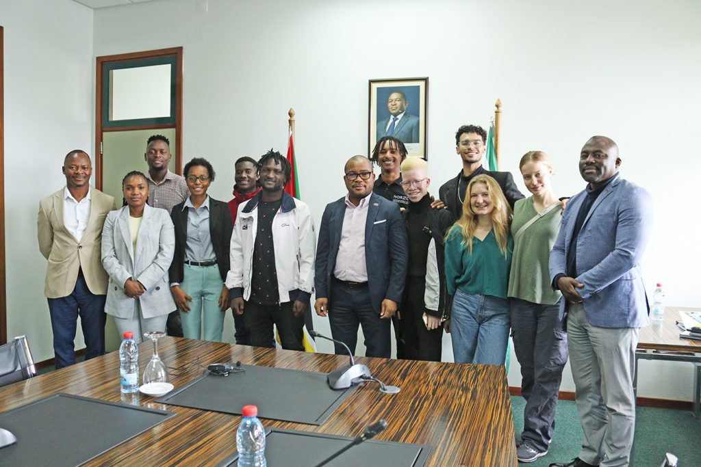 Estudantes da ECA representam Moçambique no projecto "Tuko Pamoja" no Brasil